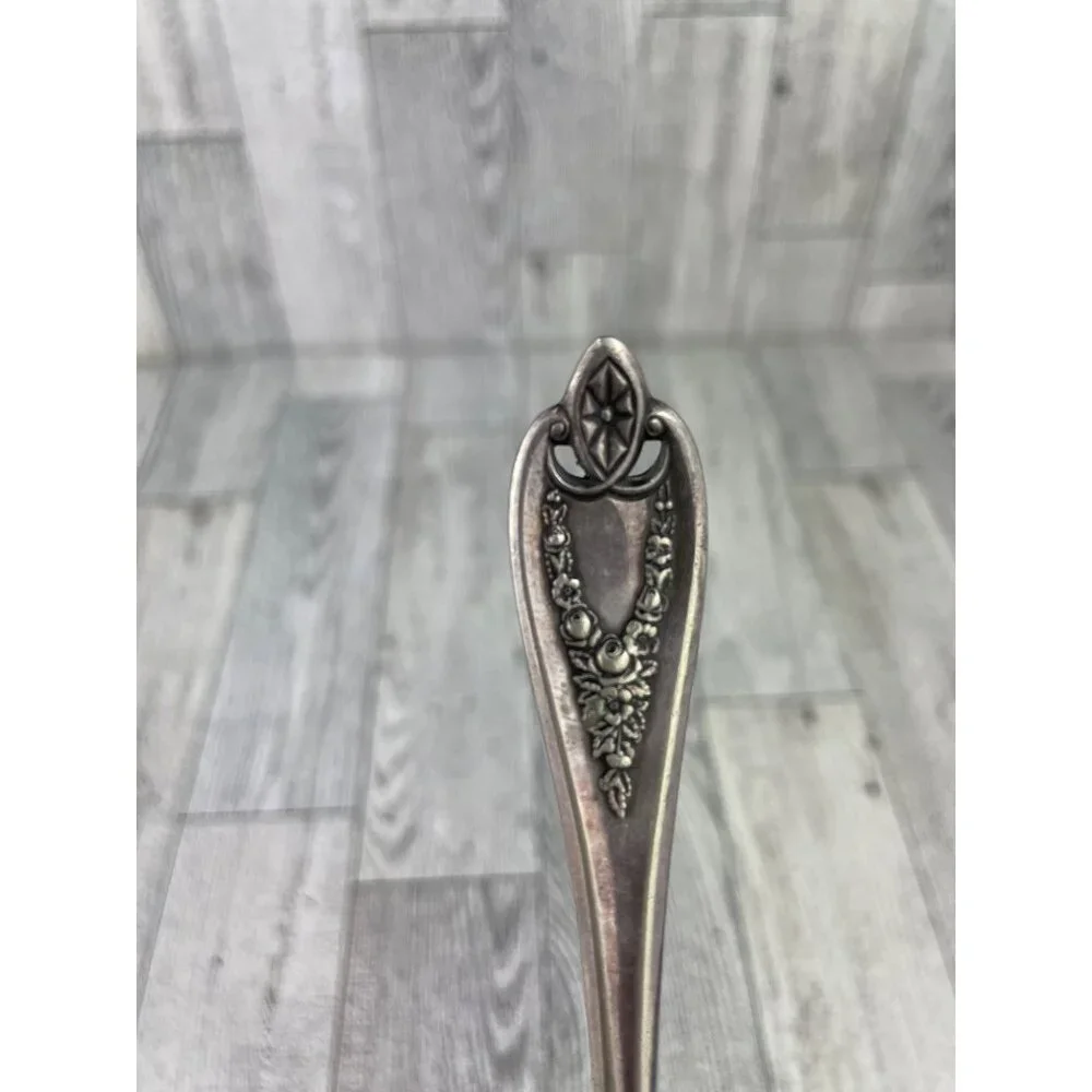1847 Rodgers Bros XS Triple Silver Plate Sugar Spoon Old Colony